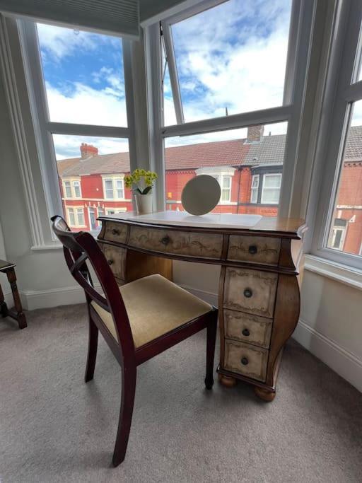 2025 Award Winner Liverpool Strawberry House - 3 Bedrooms Dış mekan fotoğraf